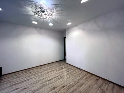 квартира за адресою Панаса Мирного вул., 17