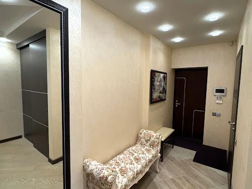 квартира за адресою Дніпровська набережна вул., 1-А