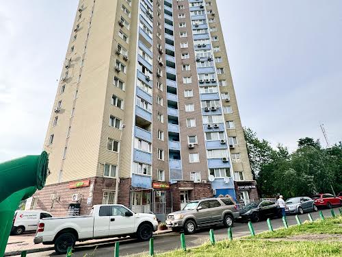 квартира за адресою Правди просп., 19А