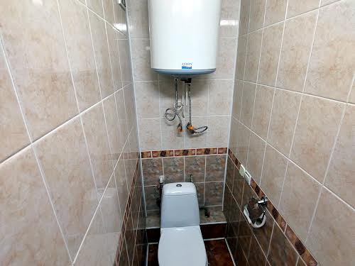 квартира за адресою Космонавтів вул., 68а