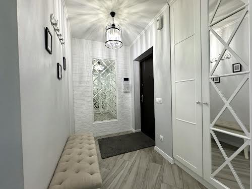 квартира за адресою Сім'ї Кульженків вул. (Петра Дегтяренка), 31-А