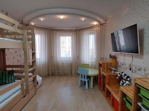 квартира за адресою Залізнична вул., 9