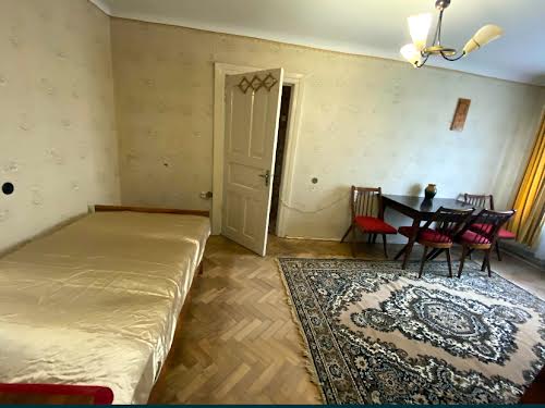 квартира за адресою Каховська вул., 37а