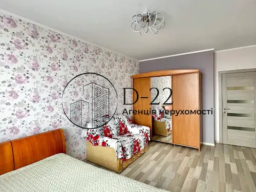 квартира по адресу Ревуцкого ул., 7-В