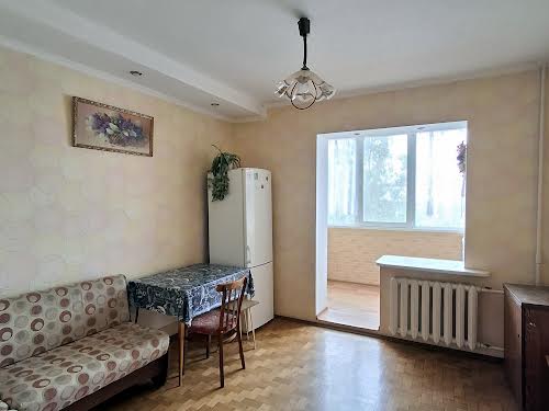 квартира за адресою Милославська вул., 32/51а