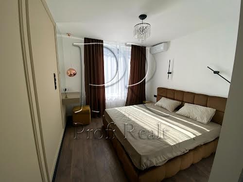 квартира за адресою Дніпровська набережна вул., 18А