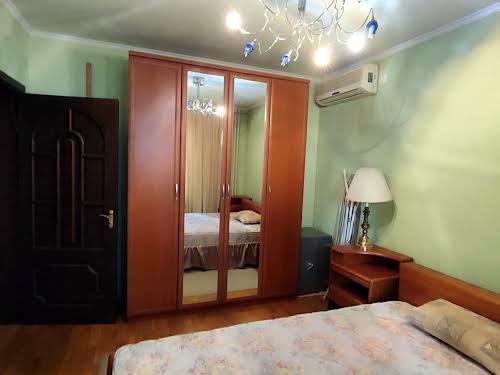 квартира за адресою Драгоманова вул., 14а
