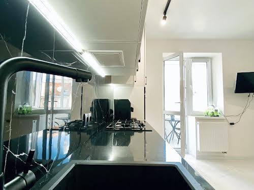 квартира за адресою Джона Ленона вул., 37