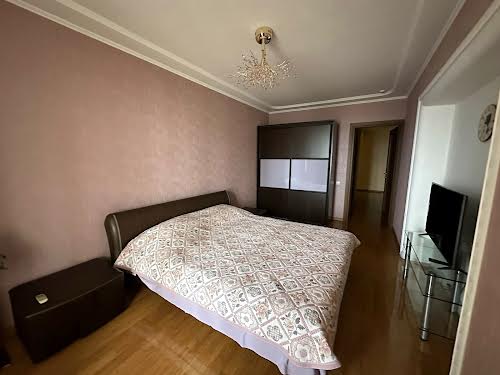 квартира за адресою Панаса Мирного вул., 28-А