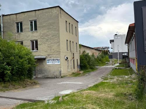 комерційна за адресою Івана Мазепи вул., 14