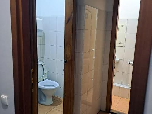 комерційна за адресою Лазаря Глоби вул. (Андрія Фабра), 7