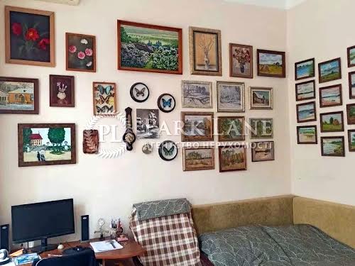 квартира за адресою Михайлівська вул., 22-Б