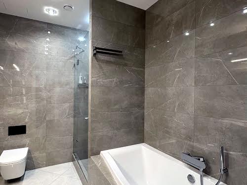 квартира за адресою Літературна вул., 1А