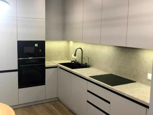 квартира за адресою Залізнична вул., 7