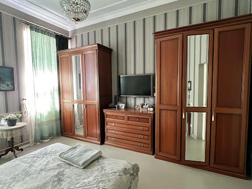 квартира по адресу Любомира Гузара ул., 11