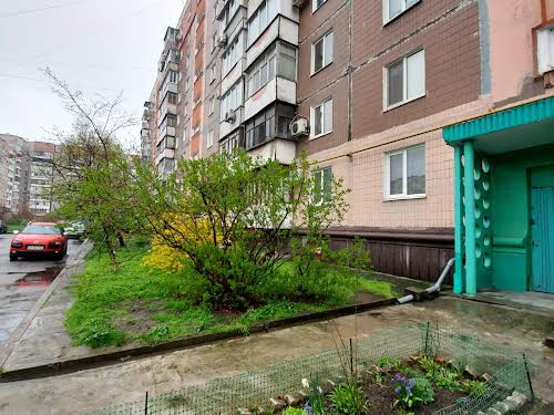 квартира за адресою Водограйна вул. (Гаврилова), 16