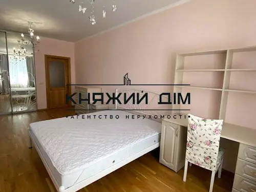 квартира за адресою Академіка Глушкова просп., 9-В