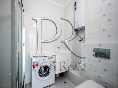 квартира за адресою Регенераторна вул., 4 к1-7