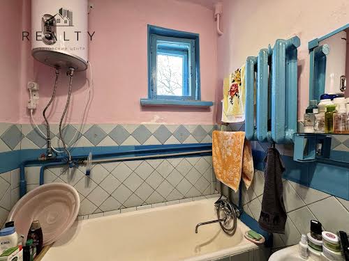 квартира за адресою Героїв Крут вул. (12 Квітня), 7