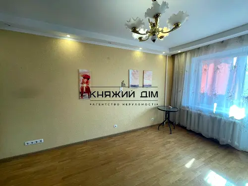 квартира по адресу Александра Мишуги ул., 11