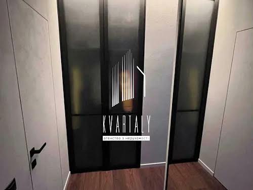 квартира за адресою Салютна вул., 2