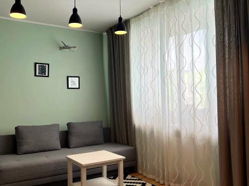квартира по адресу Українська ул., 83