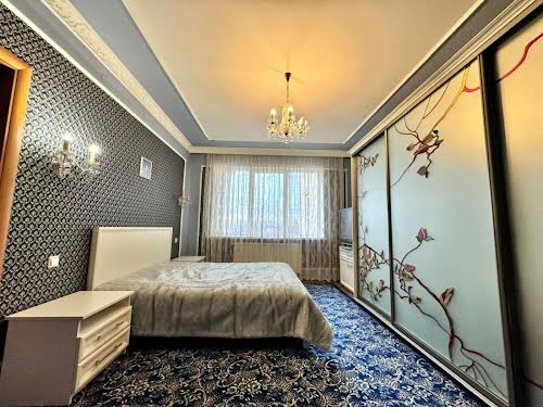 квартира за адресою С. Бандери, 13