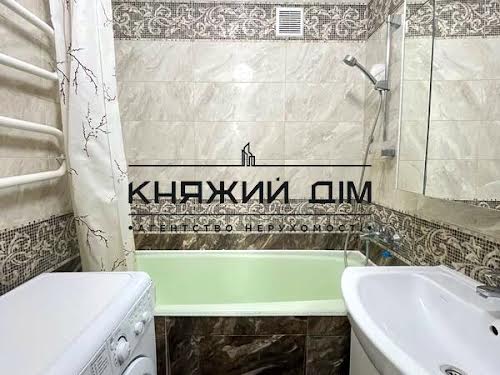 квартира за адресою Машинобудівна вул., 8