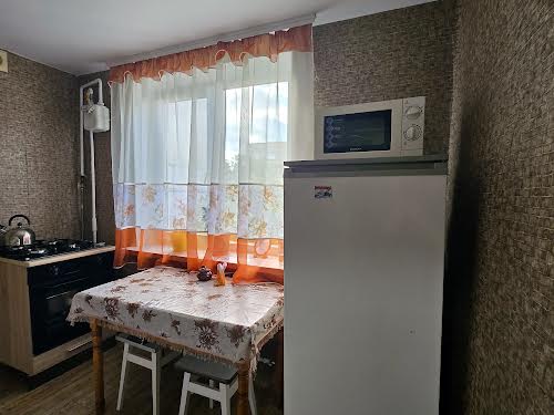 квартира за адресою Сержанта Коновалова вул., 20