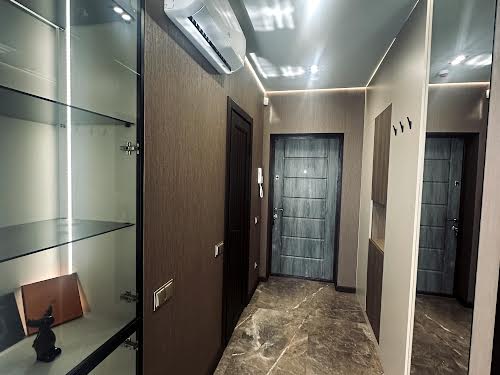 квартира за адресою Залізнична вул., 9