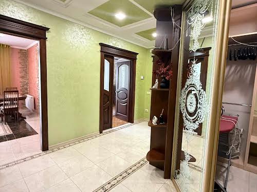 квартира за адресою Жасминова вул., 5а