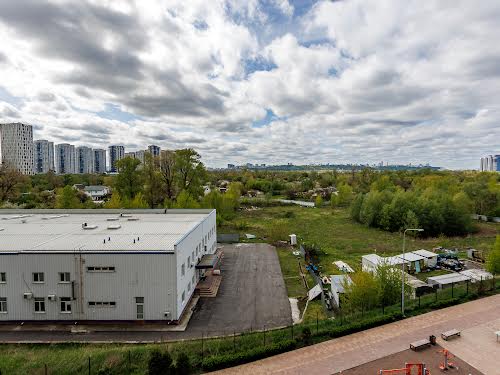 квартира по адресу Днепровская наб., 18б