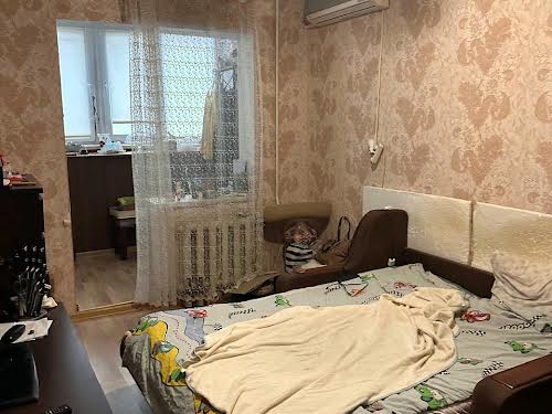 квартира за адресою Академіка Корольова вул., 75