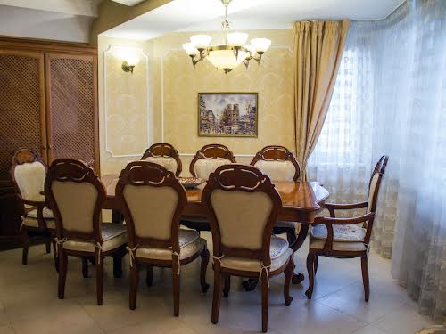 квартира за адресою Парусна вул. (Героїв Сталінграду), 3