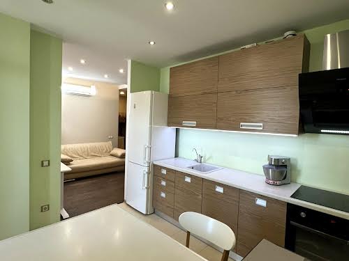 квартира за адресою Регенераторна вул., 4