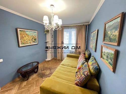 квартира за адресою Машинобудівна вул., 8