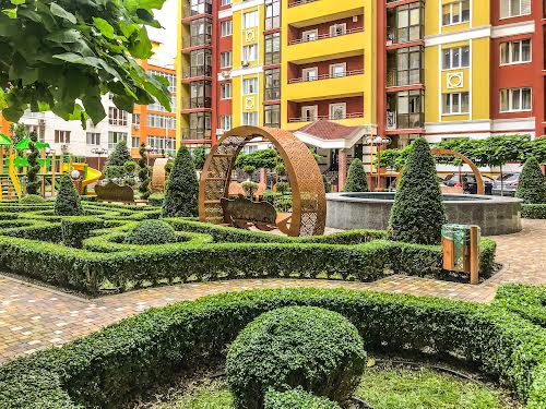 квартира по адресу Українська ул., 83 б