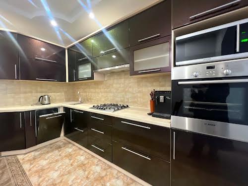 квартира за адресою Чорновола, 11А