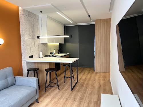 квартира за адресою Юхновського, 27