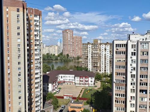 квартира по адресу Драгоманова ул., 4-А