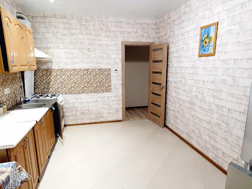 квартира за адресою Панаса Мирного вул., 24