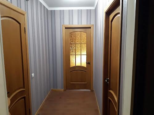 квартира за адресою Михайла Лушпи просп., 49