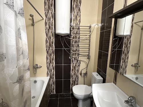 квартира за адресою Регенераторна вул., 4