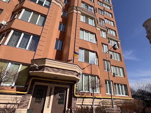 квартира за адресою Абрикосова вул., 3