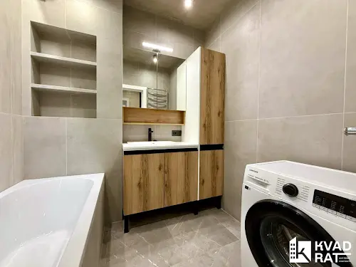 квартира за адресою Короля Данила вул., 48