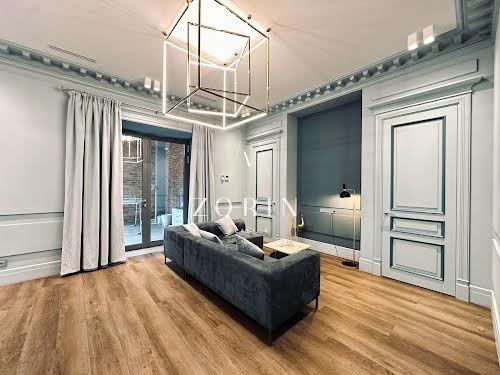 квартира за адресою Соборна пл. (Жовтнева), 6