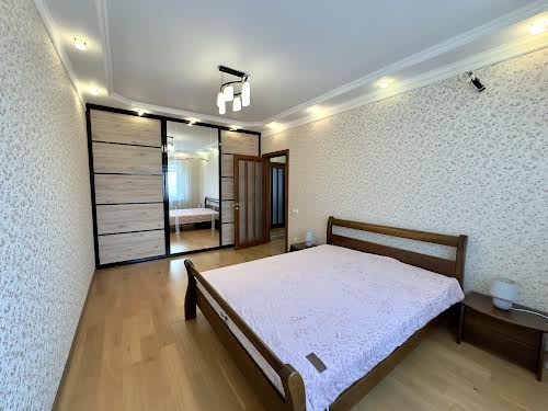 квартира за адресою Урлівська вул., 20
