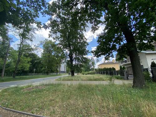 дом по адресу Квітки Цісик ул. (Гамарника)