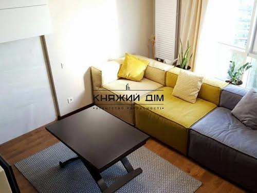 квартира за адресою Коломийський пров., 17/31