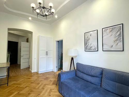квартира за адресою Пекарська вул., 24